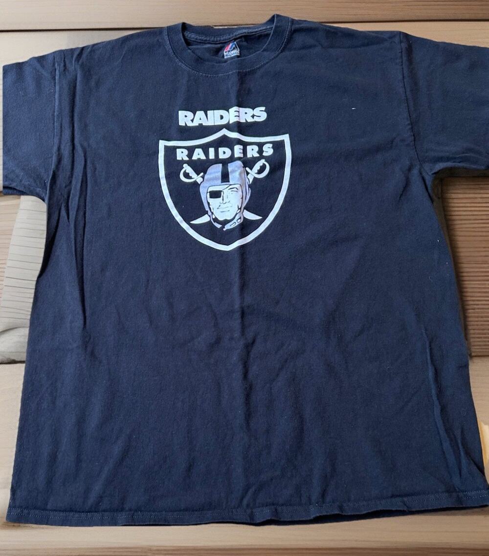 Y2K Raiders NFL T Shirt Black Shield Big Logo Vegas Oakland NFL Vtg Majestic L